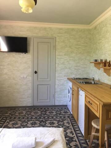 Фото номера Двухместный номер с 1 кроватью, вид на парк Дома для отпуска Apple Tree Family Home (ECO) г. Dzorakap 18